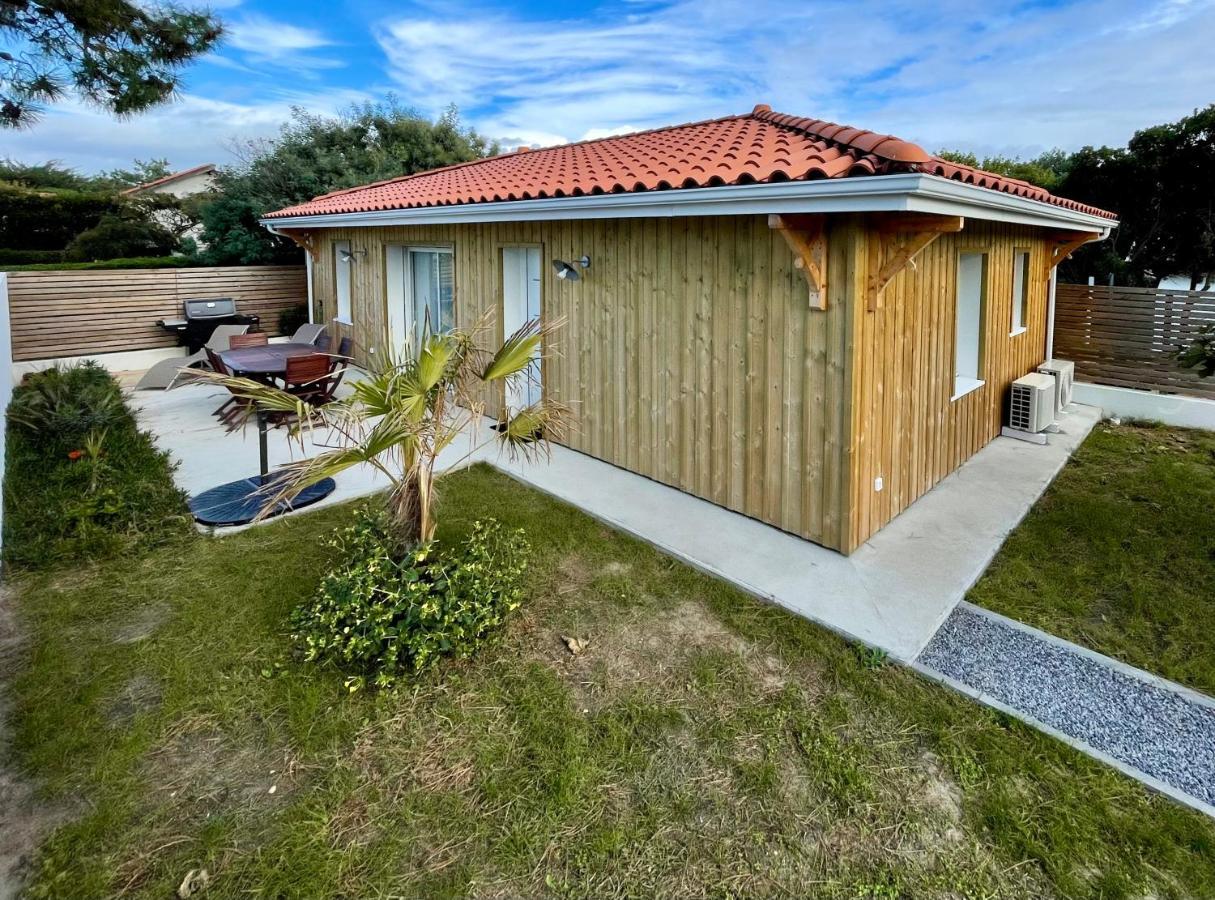 Holiday home Maison 300m De L'ocean, 4 A 6 Personnes